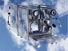 Limited 250 pcs: Carhartt X