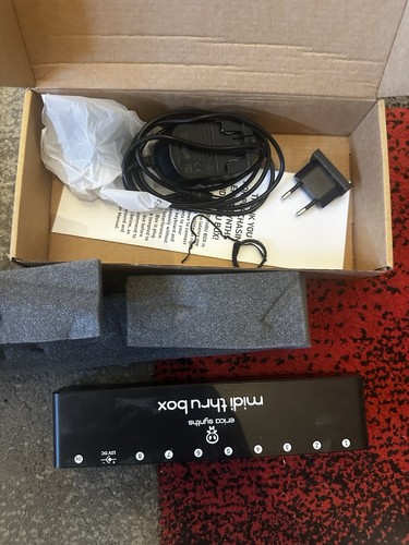 Erica synths midi - synths, box