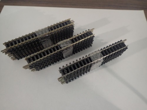 Minitrix 4904 gerades gleis - 4904,