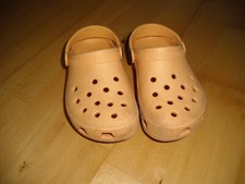 Crocs comfort Badeschuhe Hausschuhe Schuhe Gr. C 11 orange Mädchen Jungen