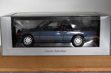 Norev Mercedes 300 CE  1:18  Nautikblau unbespielt in OVP
