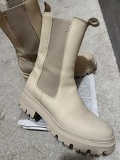 Stylischer Tamaris Antilope