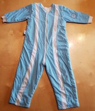 Odenwälder Babynest Schlafsack Hopsi mit Ärmeln und Beinen, Gr. 110/116, blau