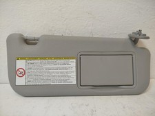 Toyota Yaris XP13 Sonnenblende
