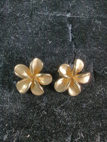 Karat gold plumeria - 14,