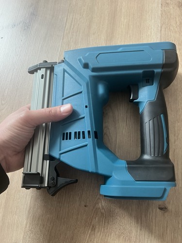 Kabelloser elektro tacker 550w - elektro-tacker,