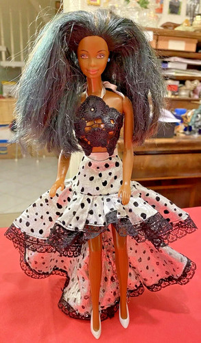 Barbie dunkelhäutig mattel - barbie,