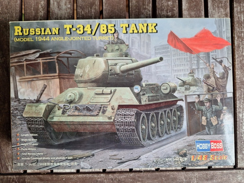 Hobbyboss russian 34 85 - russian, t-34/85