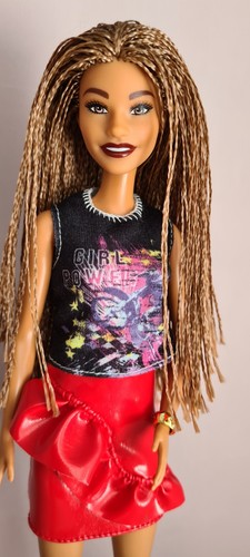 Barbie fashionista fxl56 m301 - ,