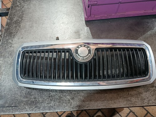 Skoda fabia kühlergrill - fabia, 6y