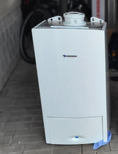 Junkers Gasbrennwerttherme ZSB 14-4 C 23  mit Bedieneinheit CW 400
