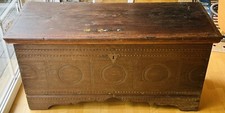 Antike Eichentruhe 18. Jh., massiv, bäuerliche Herkunft Niederrhein.