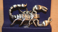 Pin Skorpion Sternzeichen
