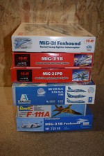 Modellbau Konvolut Flugzeuge 7tlg. Eastern Revell ICM Italeri LESEN 1:72