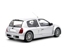 Renault Clio V6 Sport Phase 1 Baujahr 2001 silver OT1034 1:18 OttO-mobile
