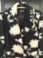 Attraktiver Mantel White Label