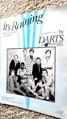 Darts raining - darts:,