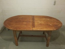 Ovaler Tisch aus Holz, ausziehbar
