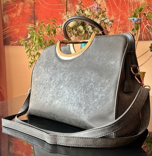 Elegante schwarze vegane - elegante,