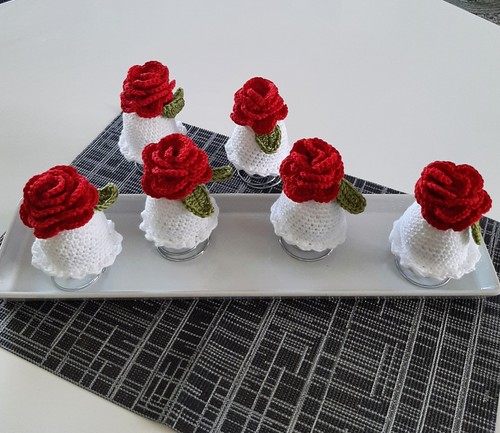 Handgemachter eierwärmer rose - handgemachter,
