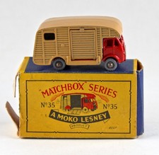 Matchbox RW 35A Horse Box
