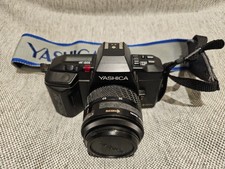Yashica 200-AF – Autofokus-Spiegelreflexkamera für 35mm Film