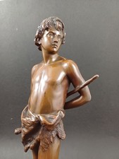 Bronze Statuette Knabe vom
