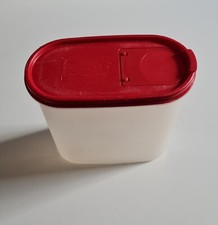 Tupperware Eidgenosse 1,7 l mit rotem Deckel und 1 Schüttöffnung