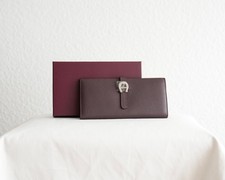 Neues Portemonnaie von Aigner in Bordeaux (Cybill)