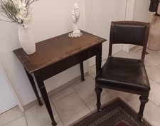 Antiker, mit Leder bezogener