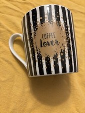 Kaffee Lover. Kaffee Becher Gestreift Schwarz Weiß Lässig Keramik 