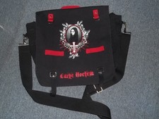 Gothic Schultertasche Kampftasche Umhängetasche schwarz rot groß Carpe Noctem