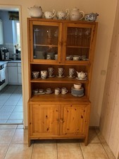 Kiefer Vitrinenschrank mit Glas