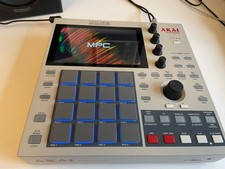Akai mpc one - retro, sampler