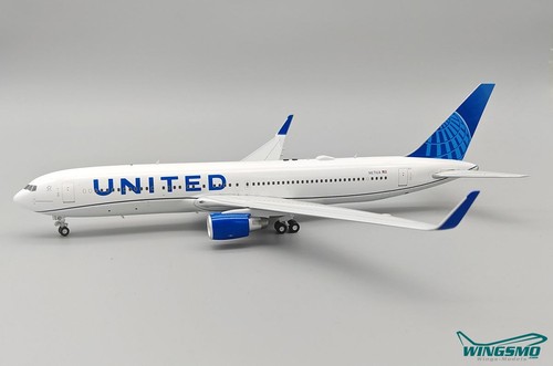 Inflight 200 united boeing - 200,