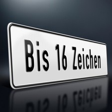 Schild geprägt mit - , langem