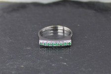 Smaragdring aus 585er Weißgold (14 Karat), 8 Smaragde