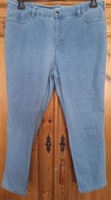 Neue, ungetragene Jeans von Anna Montana, mit Strasssteinchen, gewaschen, Gr. 50