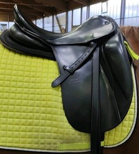 Stübben Maestoso de luxe Dressursattel, Größe 17,5 Zoll