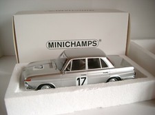 Minichamps / Pauls Model Art 1:18 - BMW 2000 Ti / OVP 