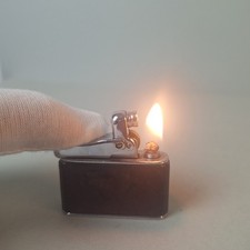 Altes Feuerzeug: Ibelo Monopol, Leder. Damen-Modell. Benzinfeuerzeug. 50/60er