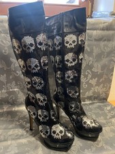 DAMEN - GOTHIC - STIEFEL -  SKULL -  MARKE : IRON FIST -  GRÖßE  40