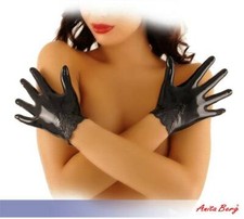 Anita Berg - Kurze Latex