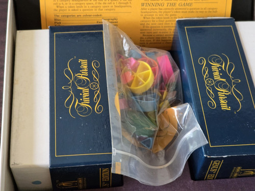 Trivial pursuit master game - master,