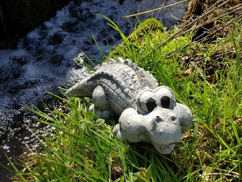 Steinfigur lustiges krokodil - lustiges,
