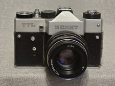 Zenit TTL mit 2/58 Helios 44mm Objektiv und Tasche