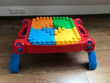 Mega Bloks Bau- & Lerntisch zum klappen perfekt für unterwegs Urlaub