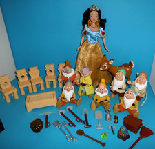 Barbie Disney Sammlung*Schneewittchen*Zwerge*Reh*Stühle*Bank*Zubehör