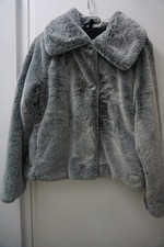 H&M Divided Kunstfelljacke