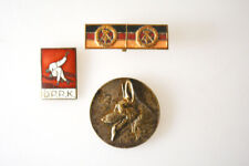 DDR Abzeichen Konvolut -siehe Text